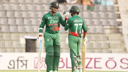 টি-টোয়েন্টিতে সাকিবের ঘাটতি পুরণের প্রসঙ্গে যা বললেন হৃদয়